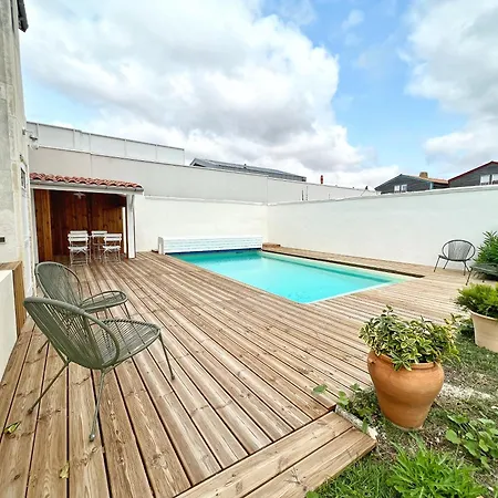 La Sauvagere - Piscine * La Rochelle (Charente-Maritime)